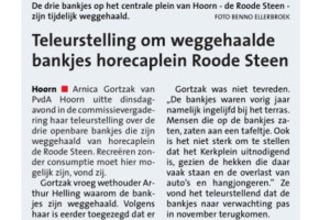Afgelopen dinsdag stelde de PvdA vragen over de weggehaalde bankjes op de Roode Steen